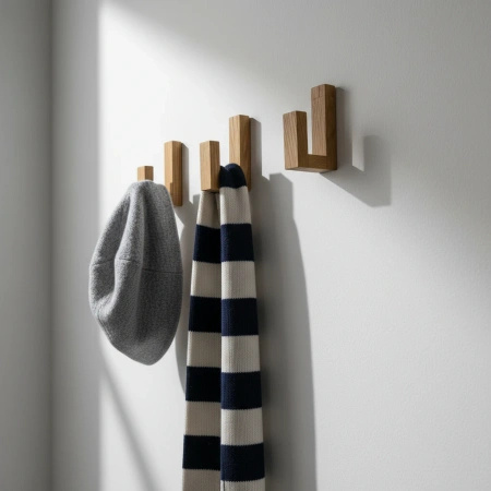 Dębowy wieszak samoprzylepny – drewniany, bez wiercenia, handmade