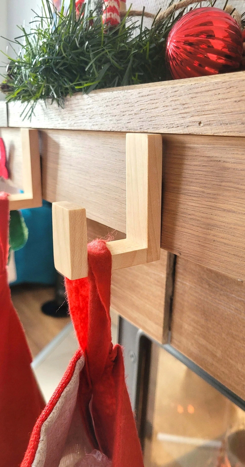 Drewniany Wieszak Ścienny na Skarpety Mikołaja Kominek Świąteczny Klon pol_pl_Drewniany-Wieszak-Scienny-na-Skarpety-Mikolaja-Kominek-Swiateczny-Klon-133_9