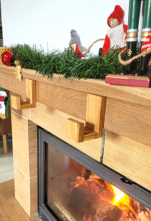 Drewniany Wieszak Samoprzylepny na Skarpety Prezenty Kominek Dębowy Haczyk